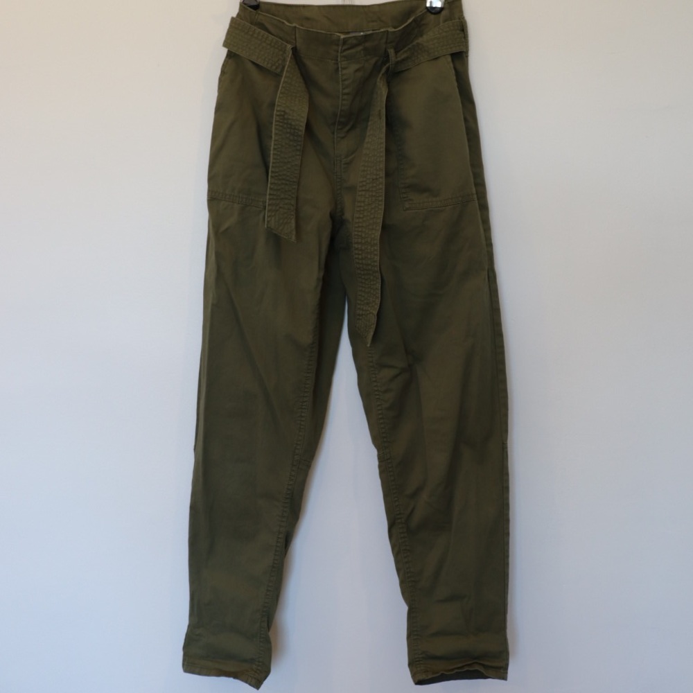 NEW YORK & COMPANY OLIVE GREEN JEANS
